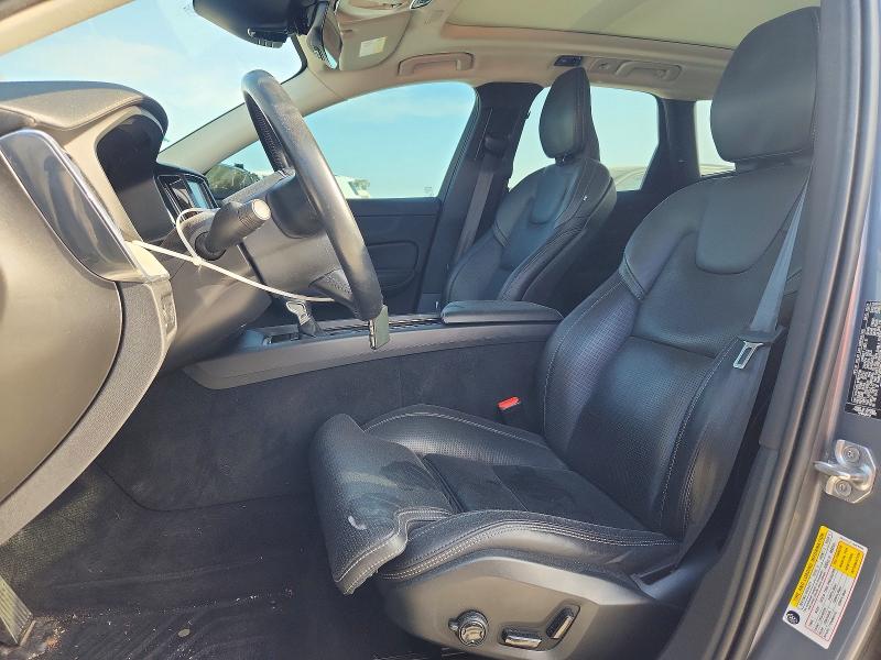 Photo 7 from auction – 2021 VOLVO XC60 with VIN YV4A22RL1M1875799