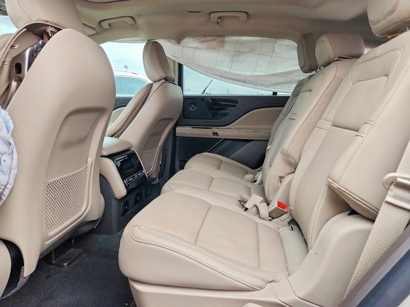 Снимка 10 от търг – 2023 LINCOLN AVIATOR с VIN 5LM5J7XC8PGL14744