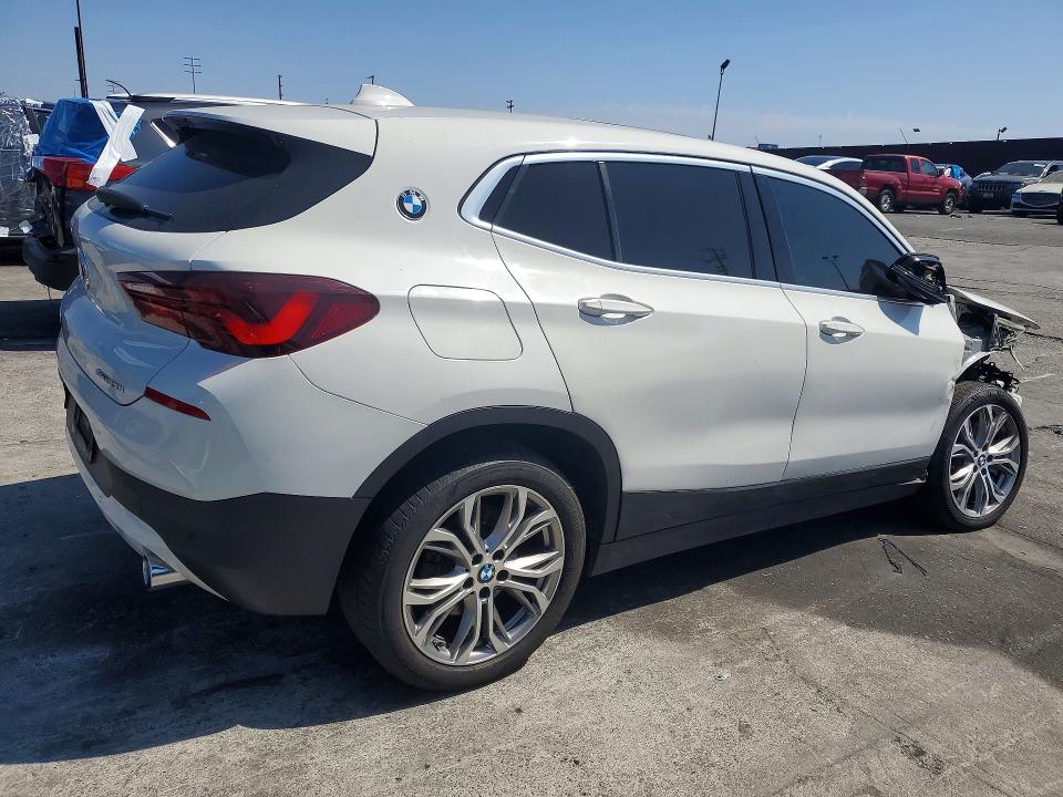 Снимка 3 от търг – 2022 BMW X2 с VIN WBXYH9C05N5T64259