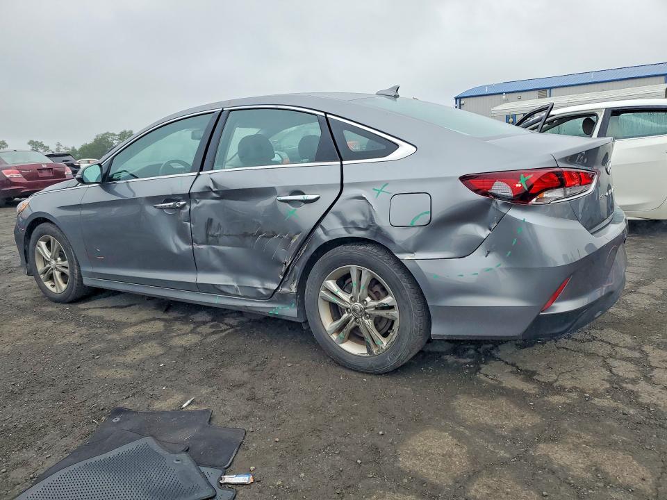 Photo 2 from auction – 2019 HYUNDAI SONATA with VIN 5NPE34AF1KH751816