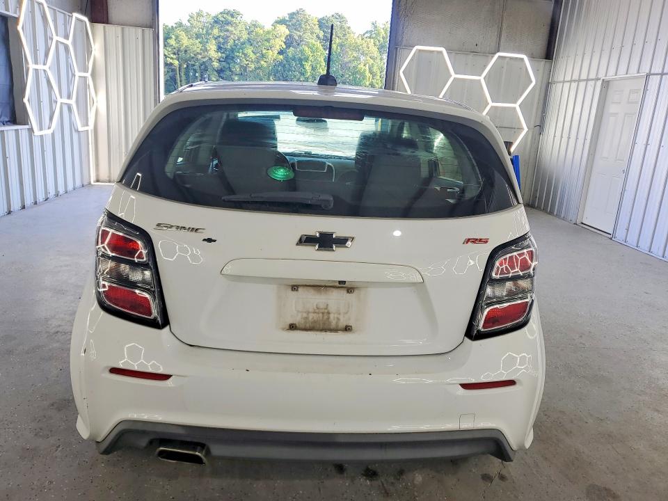 Foto 6 de la subasta – 2020 CHEVROLET SONIC con VIN 1G1JD6SB6L4138142