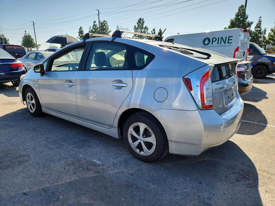 Zdjęcie 2 z aukcji – 2015 TOYOTA PRIUS z VIN JTDKN3DU1F0424336