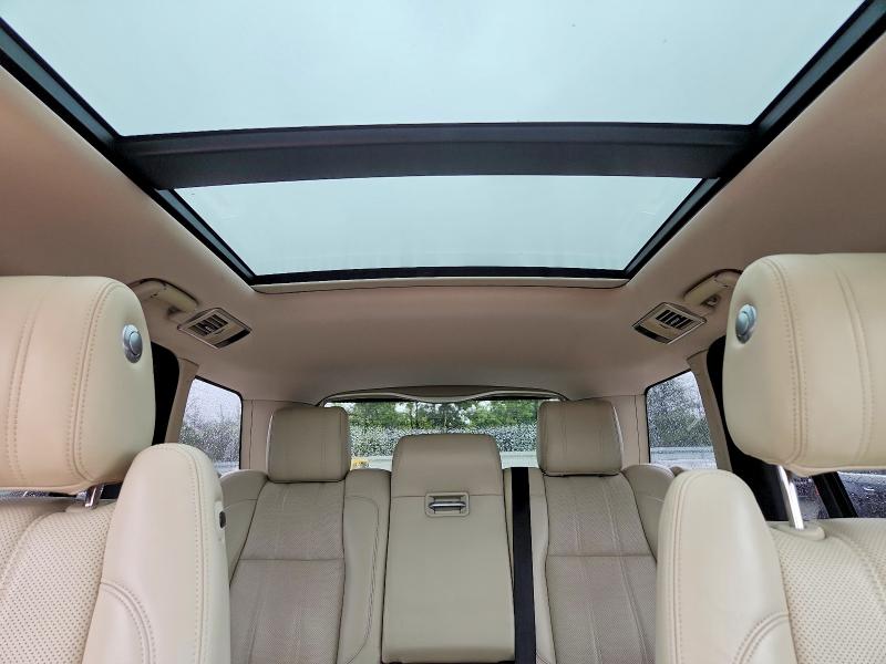 Photo 10 from auction – 2014 LAND ROVER RANGE ROVER with VIN SALGS3TF8EA165055