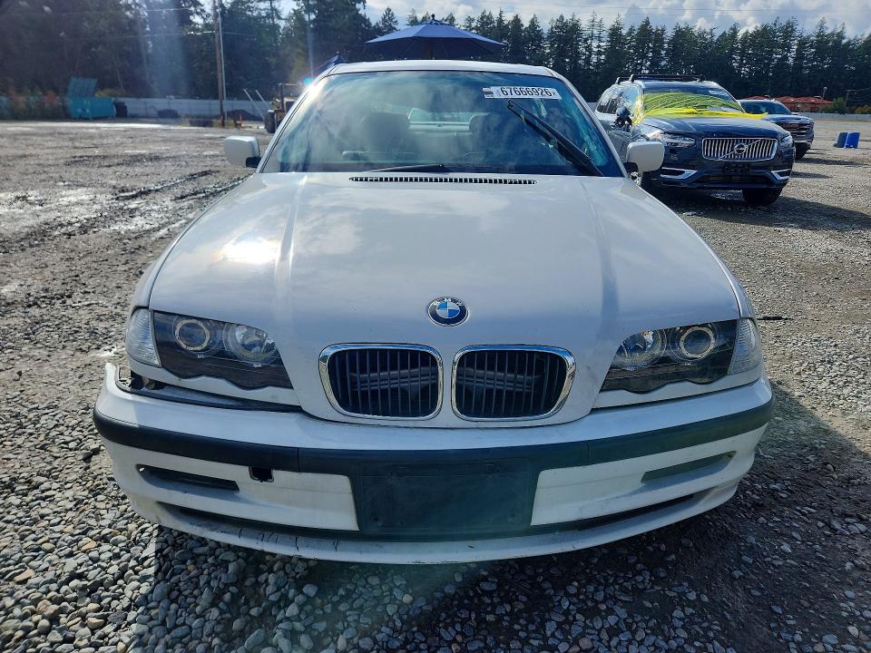 Photo 5 from auction – 2001 BMW 325 with VIN WBAAV33451FV02116