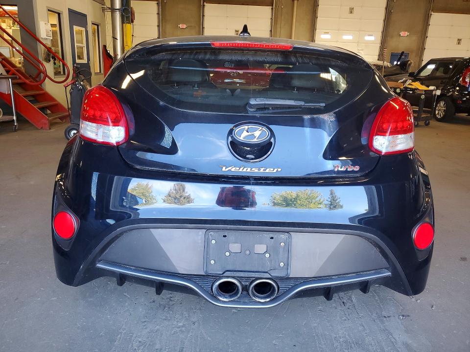 Photo 6 from auction – 2013 HYUNDAI VELOSTER with VIN KMHTC6AE5DU095599