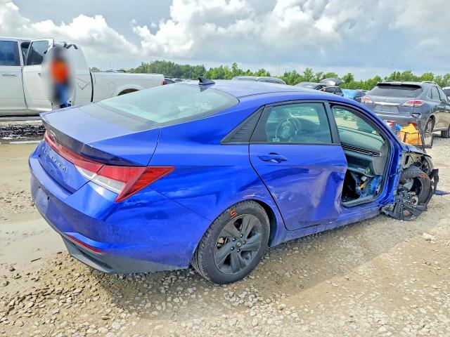 Снимка 3 от търг – 2023 HYUNDAI ELANTRA с VIN KMHLM4AG0PU600522