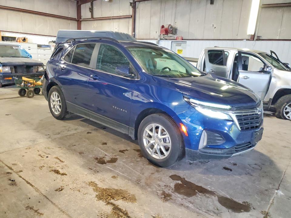 Photo 4 from auction – 2022 CHEVROLET EQUINOX with VIN 3GNAXKEV5NL231641