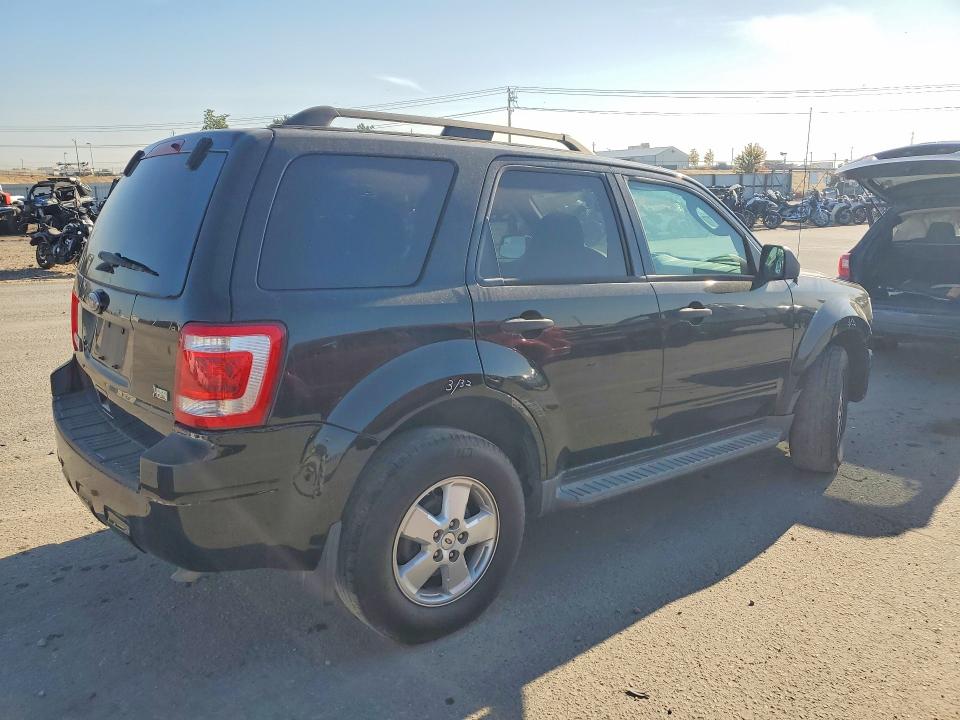 Снимка 3 от търг – 2012 FORD ESCAPE с VIN 1FMCU9DG4CKB68161