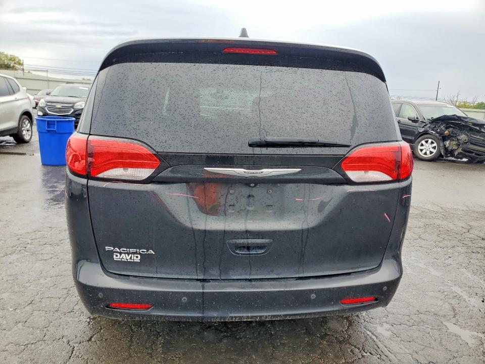 Foto 6 de la subasta – 2017 CHRYSLER PACIFICA con VIN 2C4RC1DG3HR611217