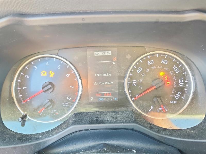 Zdjęcie 9 z aukcji – 2021 TOYOTA RAV4 z VIN 2T3W1RFV6MC100444