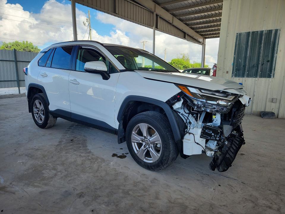 Photo 4 from auction – 2024 TOYOTA RAV4 with VIN 2T3W1RFV3RW335101