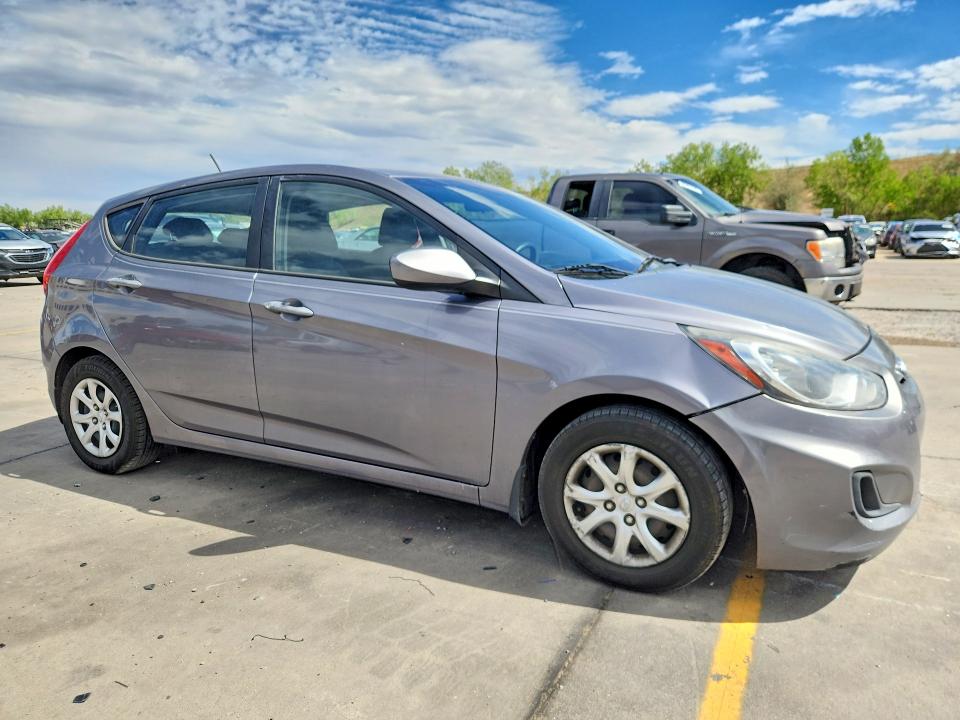 Photo 4 from auction – 2013 HYUNDAI ACCENT with VIN KMHCT5AE5DU123430