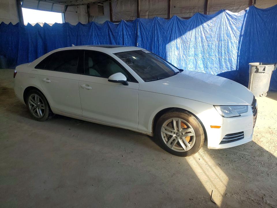 Zdjęcie 4 z aukcji – 2017 AUDI A4 z VIN WAUGNAF43HN058650