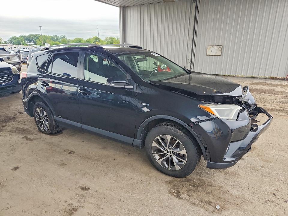 Zdjęcie 4 z aukcji – 2016 TOYOTA RAV4 z VIN JTMRJREV1GD030754