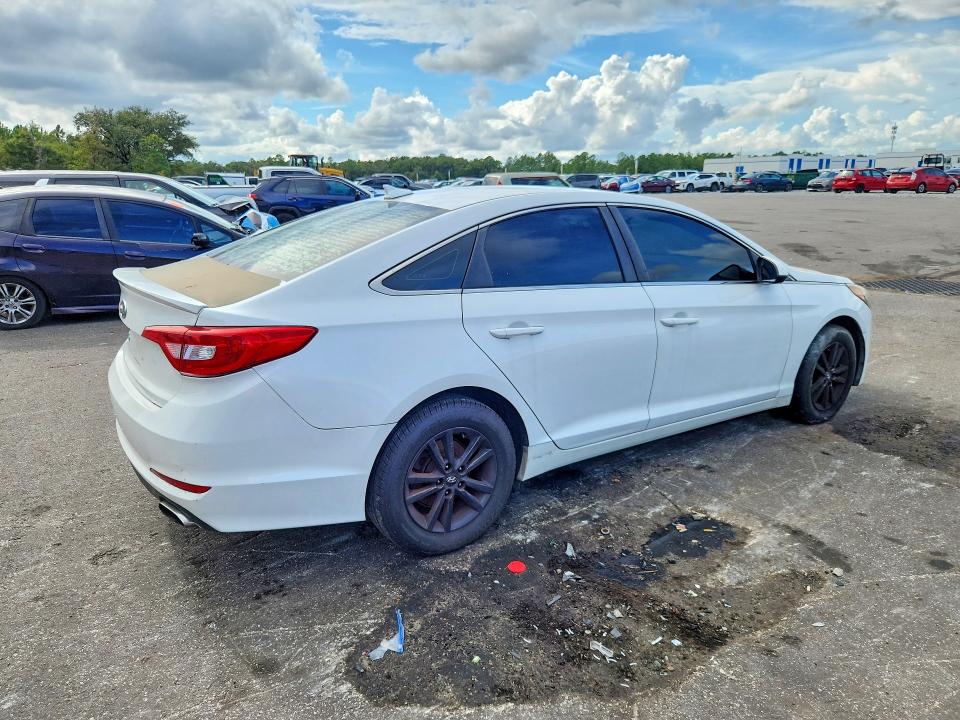 Photo 3 from auction – 2017 HYUNDAI SONATA with VIN 5NPE24AF2HH488909