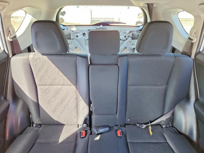 Photo 10 from auction – 2017 TOYOTA RAV4 with VIN JTMZFREVXHJ123552