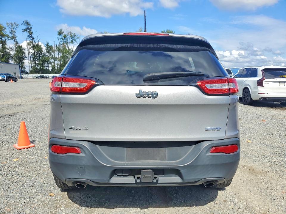 Photo 6 from auction – 2014 JEEP CHEROKEE with VIN 1C4PJMCS2EW223340