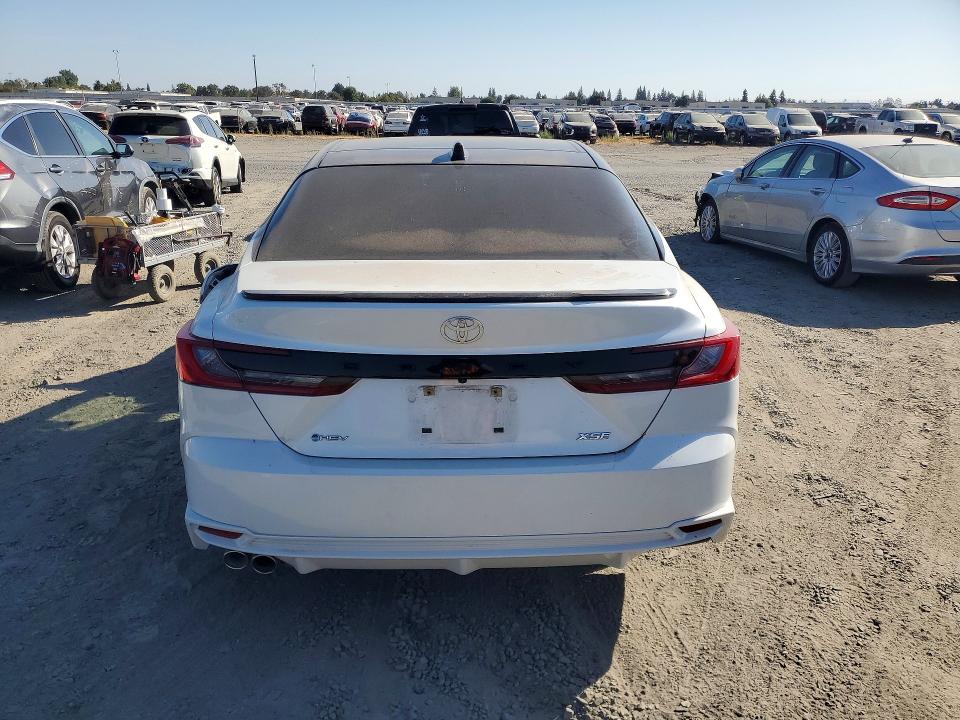 Photo 6 from auction – 2025 TOYOTA CAMRY with VIN 4T1DAACKXSU037145