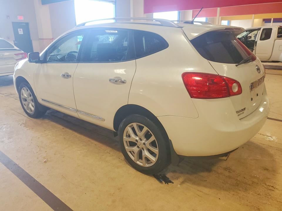 Photo 2 from auction – 2013 NISSAN ROGUE with VIN JN8AS5MV3DW137250