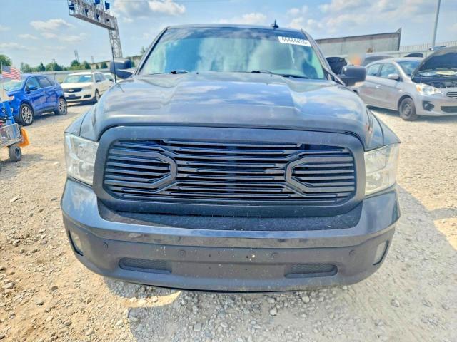 Photo 5 from auction – 2017 RAM 1500 with VIN 3C6RR7LTXHG675428