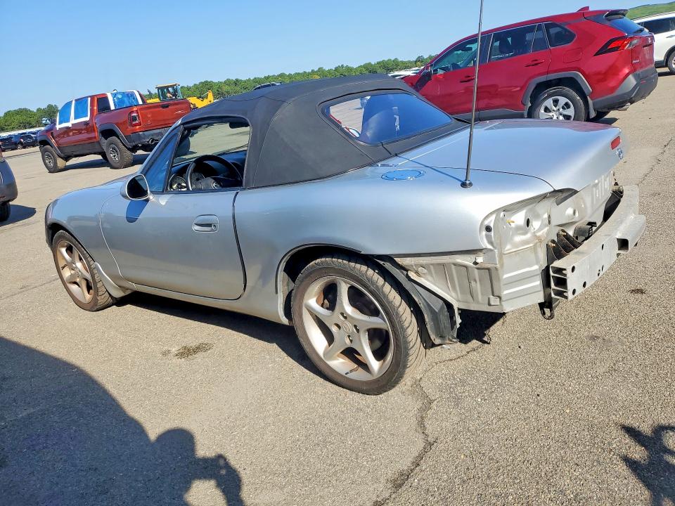 Photo 2 from auction – 2003 MAZDA MX-5 MIATA with VIN JM1NB353030303417