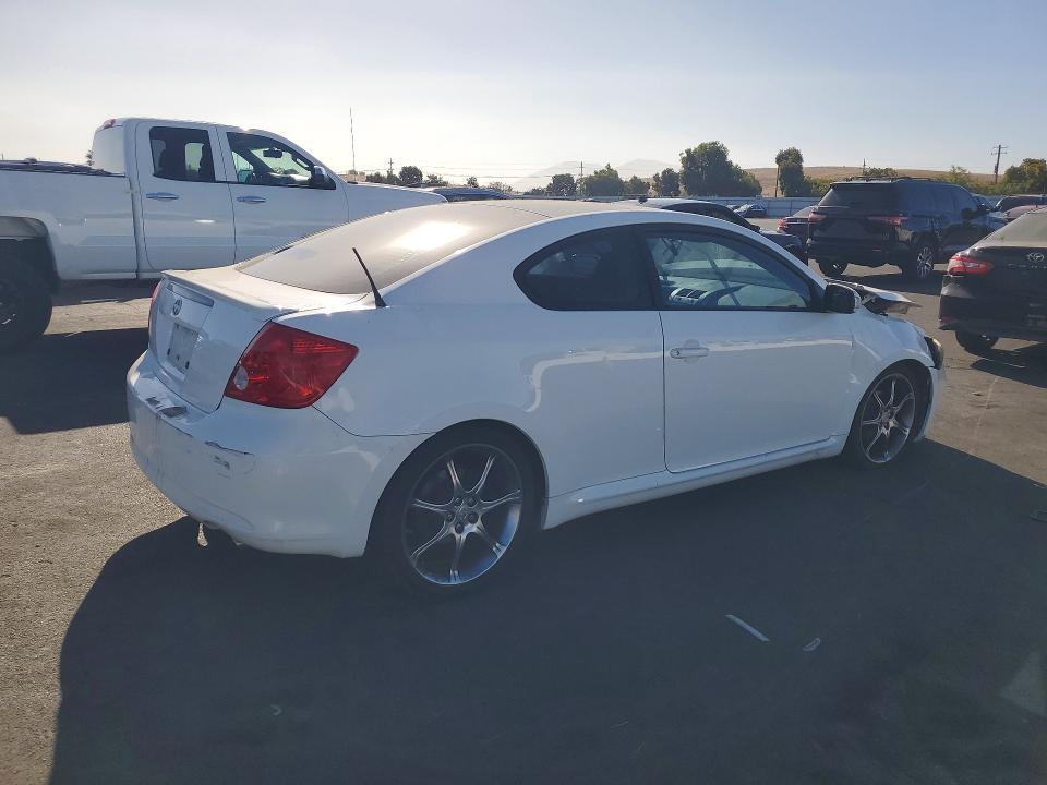 Photo 3 from auction – 2007 SCION TC with VIN JTKDE167970186153