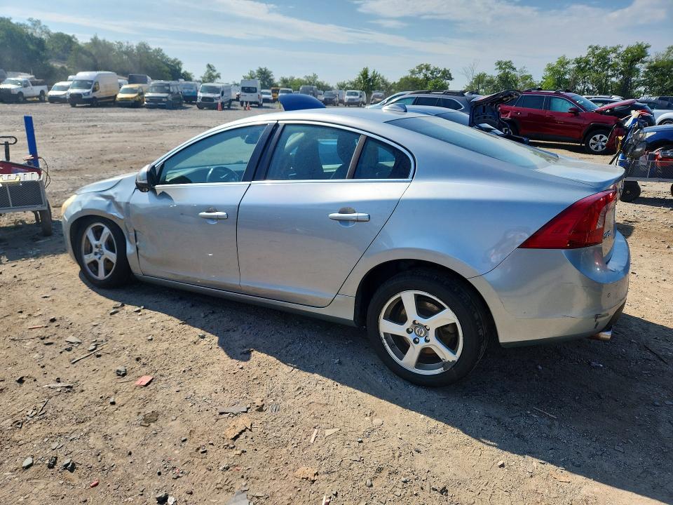Photo 2 from auction – 2013 VOLVO S60 with VIN YV1612FH8D2177643