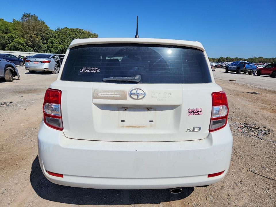 Photo 6 from auction – 2010 SCION XD with VIN JTKKU4B45A1005784