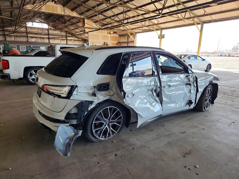 Photo 3 from auction – 2023 AUDI SQ5 with VIN WA1B4AFY3P2035382