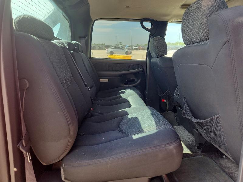Photo 10 from auction – 2004 CHEVROLET AVALANCHE with VIN 3GNEK12T34G166003