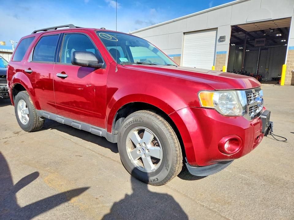 Photo 4 from auction – 2009 FORD ESCAPE with VIN 1FMCU93G19KA16591