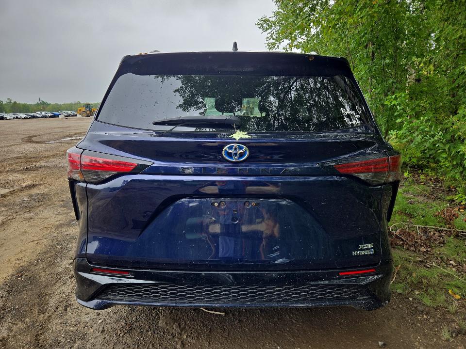 Photo 6 from auction – 2021 TOYOTA SIENNA with VIN 5TDGRKECXMS057263