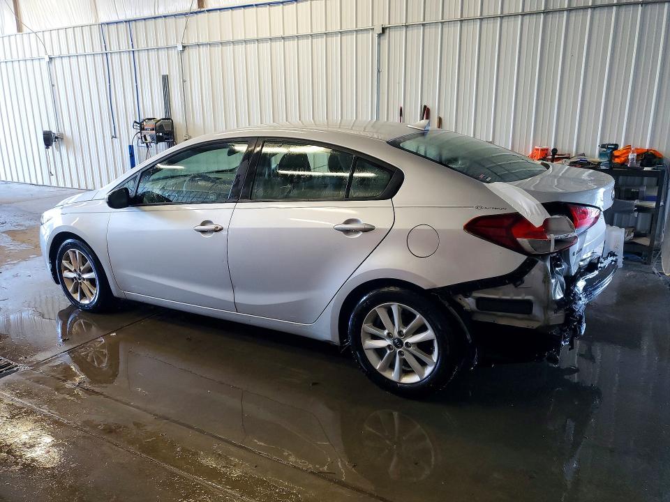 Снимка 2 от търг – 2017 KIA FORTE с VIN 3KPFL4A74HE082970