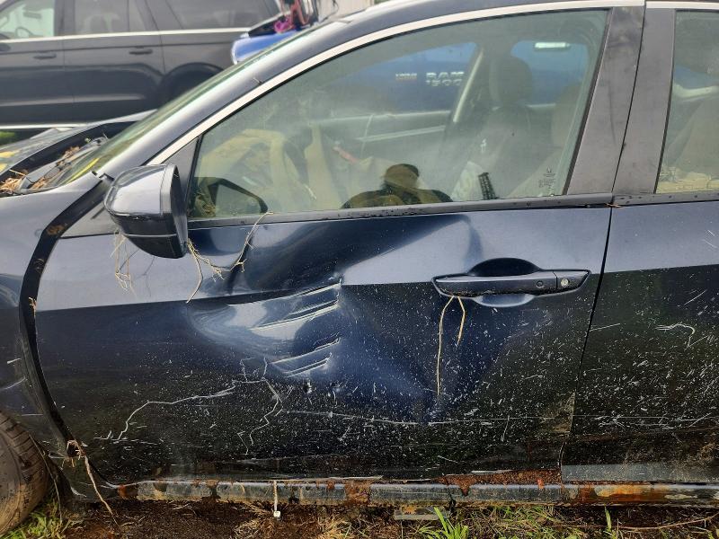 Photo 7 from auction – 2016 HONDA CIVIC with VIN 19XFC1F38GE011693