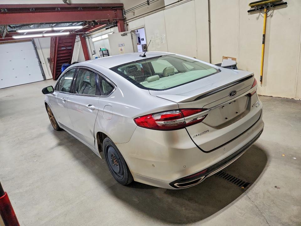Photo 2 from auction – 2018 FORD FUSION with VIN 3FA6P0D90JR111539