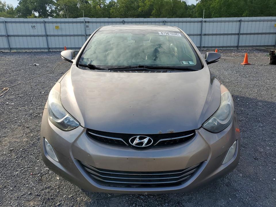 Photo 5 from auction – 2012 HYUNDAI ELANTRA with VIN 5NPDH4AE7CH105024