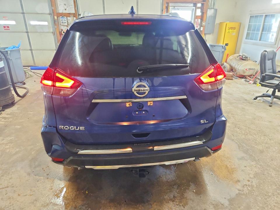 Photo 6 from auction – 2017 NISSAN ROGUE with VIN 5N1AT2MT4HC770221