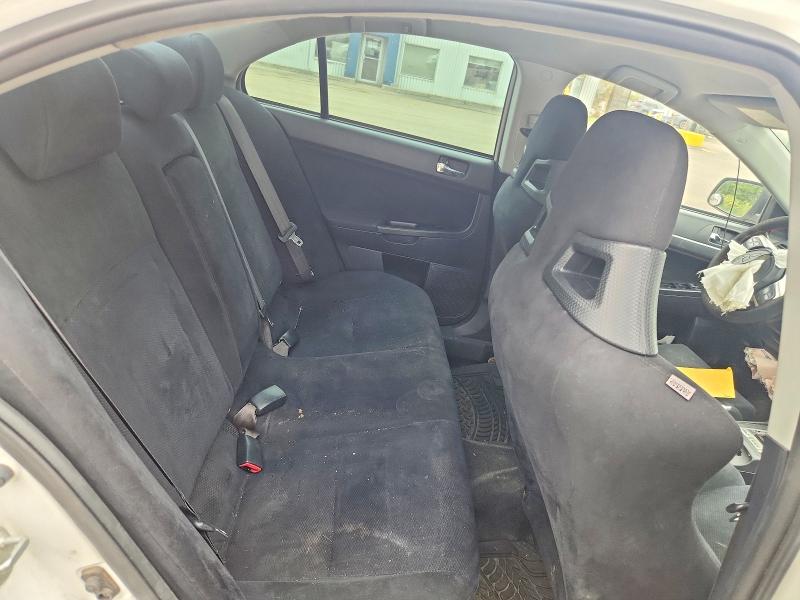 Снимка 10 от търг – 2010 MITSUBISHI LANCER с VIN JA32V6FV7AU606565