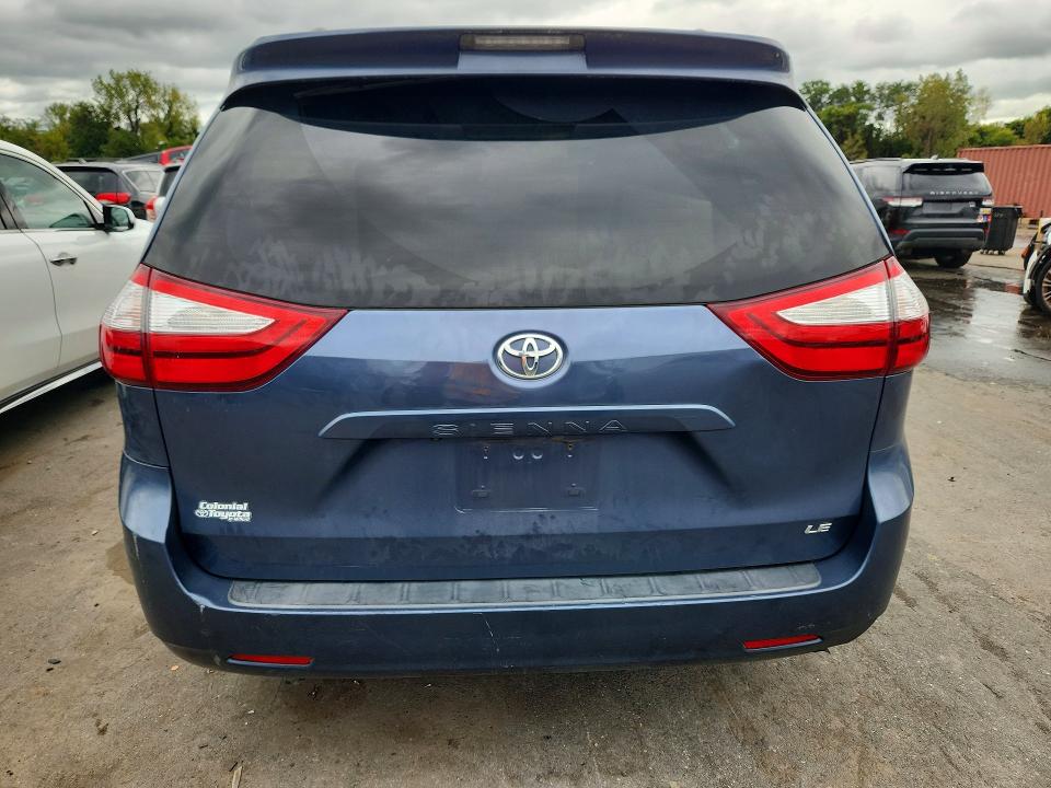 Снимка 6 от търг – 2017 TOYOTA SIENNA с VIN 5TDKZ3DC4HS776290