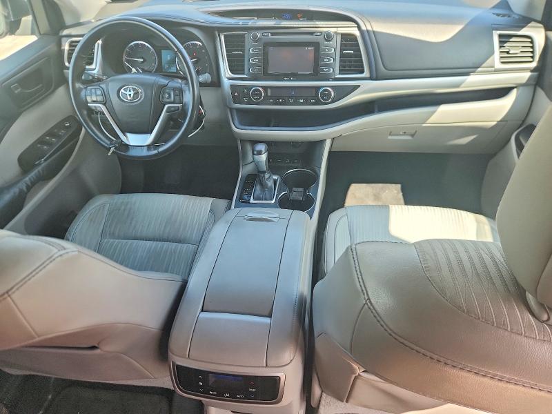 Photo 8 from auction – 2014 TOYOTA HIGHLANDER with VIN 5TDBKRFH5ES011682