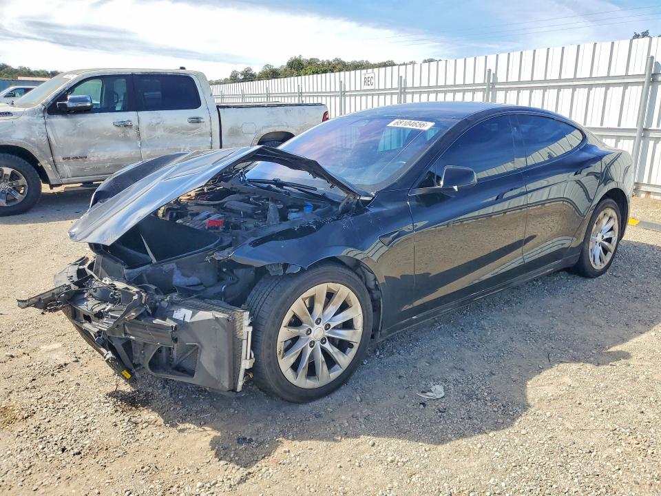 TESLA MODEL S 2017 with VIN 5YJSA1E10HF192711 - Photo from auction