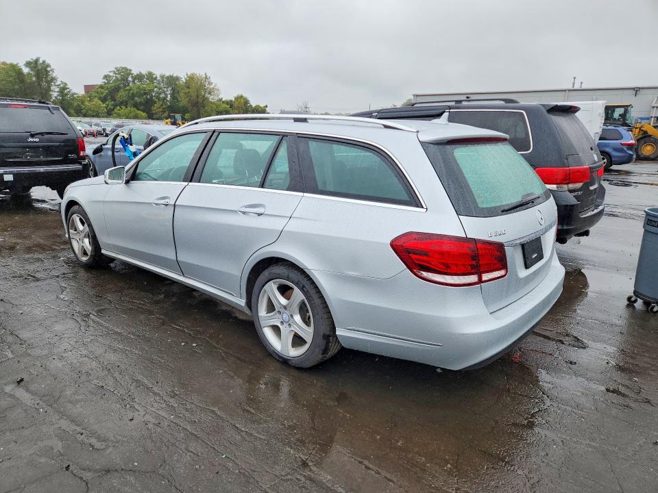 Photo 2 from auction – 2016 MERCEDES-BENZ E with VIN WDDHH8JB1GB340059