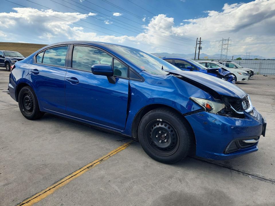 Снимка 4 от търг – 2015 HONDA CIVIC с VIN 2HGFB2F59FH542609