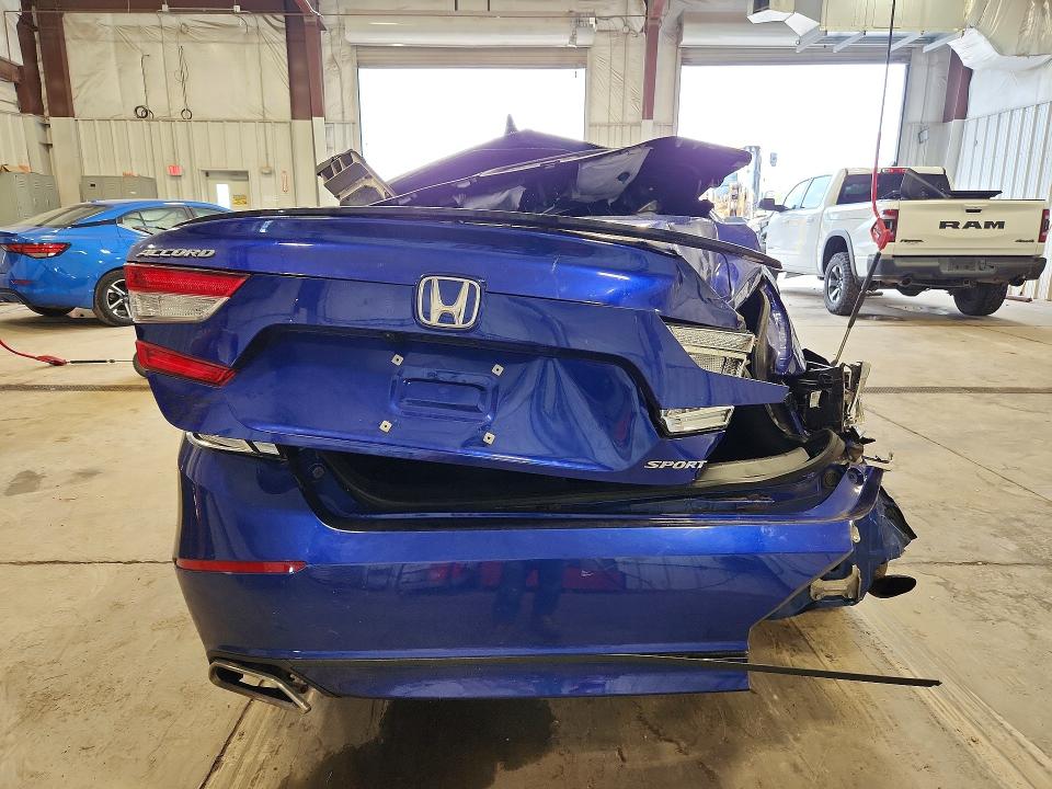 Снимка 6 от търг – 2022 HONDA ACCORD с VIN 1HGCV1F3XNA121692