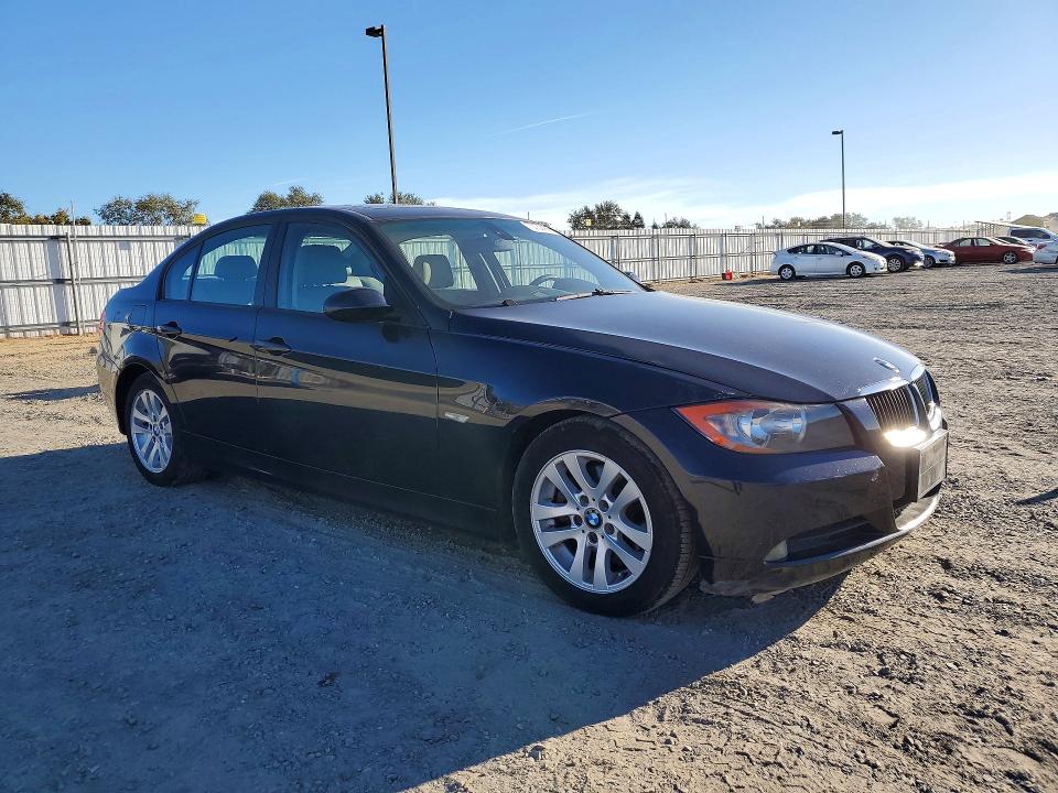 Photo 4 from auction – 2006 BMW 325 with VIN WBAVB13566PT01186