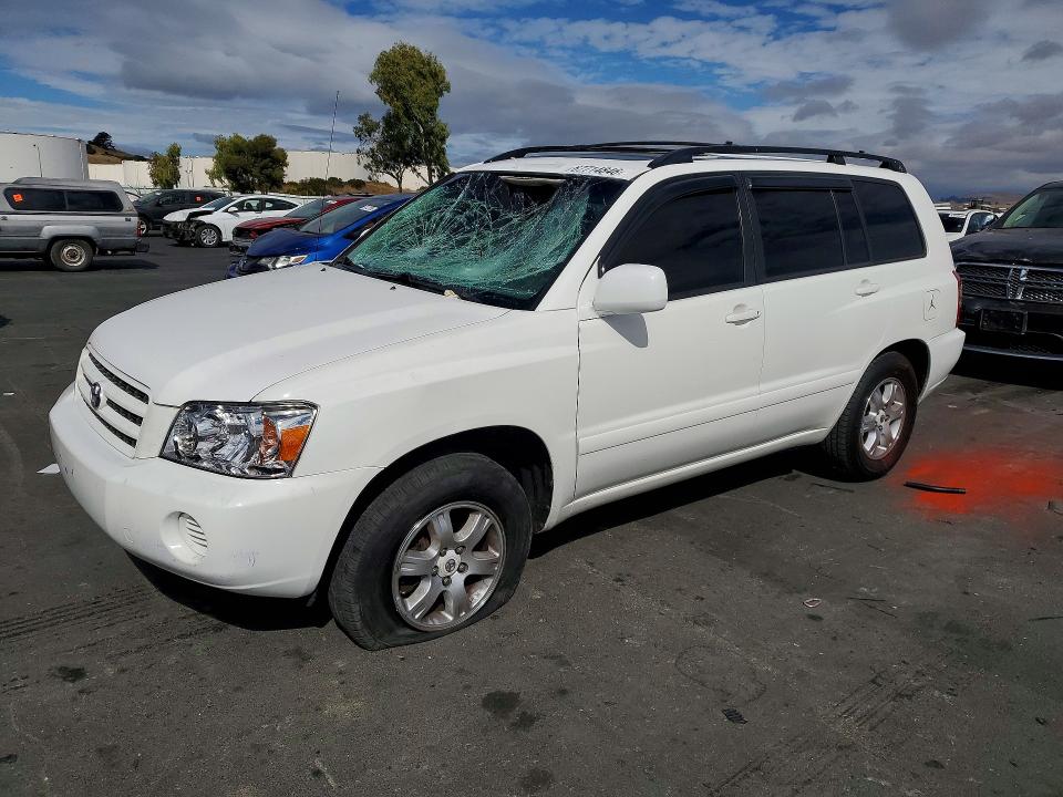 2003 TOYOTA HIGHLANDER - Търг №67714846