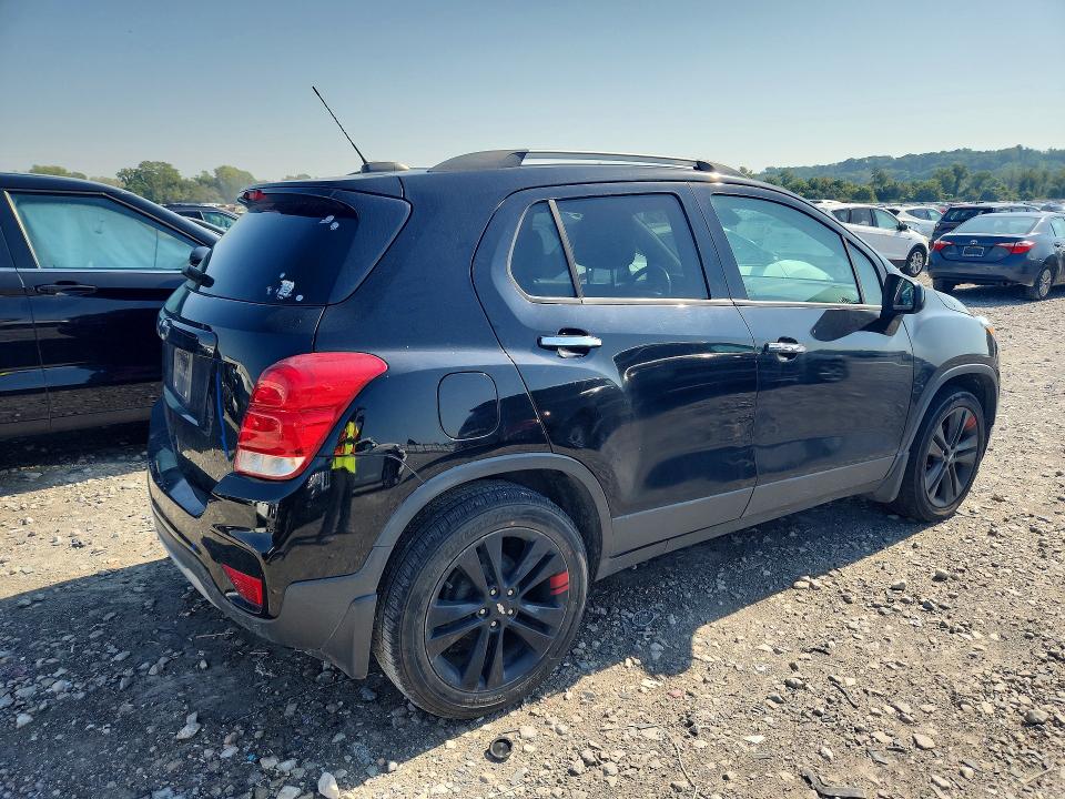 Photo 3 from auction – 2018 CHEVROLET TRAX with VIN 3GNCJLSBXJL154740