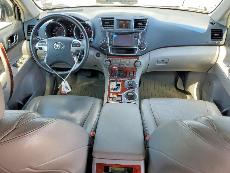 Photo 8 from auction – 2013 TOYOTA HIGHLANDER with VIN 5TDDK3EH0DS258050