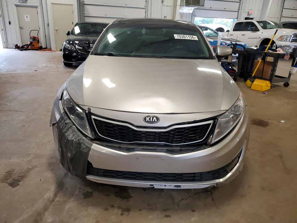 Zdjęcie 5 z aukcji – 2013 KIA OPTIMA z VIN KNAGM4AD0D5054027