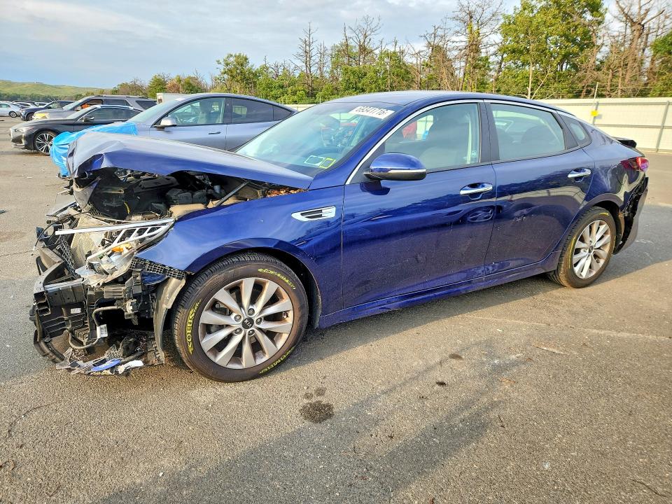 Снимка 1 от търг – 2018 KIA OPTIMA с VIN 5XXGT4L37JG264643